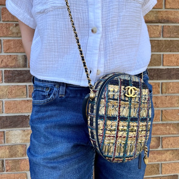 Chanel 2019 Egyptian tweed handle bag - Picture 4 of 16